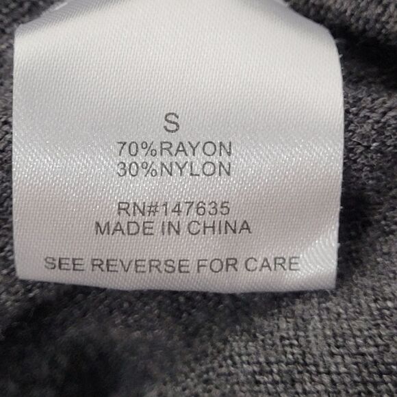 Romeo & Juliet Couture knit dress, mock neck, pockets, lightweight, size - Picture 6 of 7